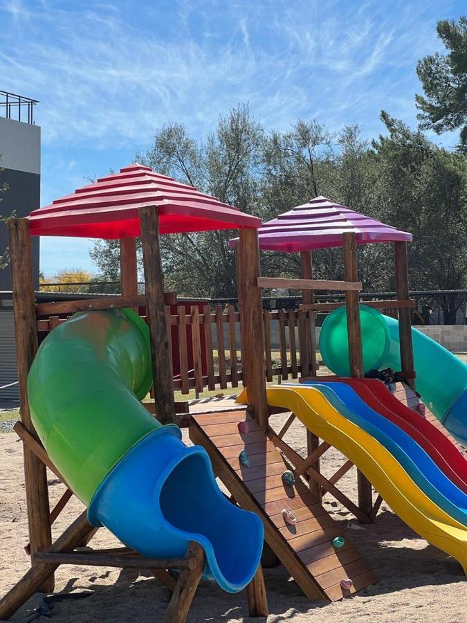 Howard Johnson Plaza Villa Carlos Paz Eksteriør bilde
